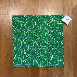 Serena & Lily 20” Kelly Green Palm Pillow Cover NWT